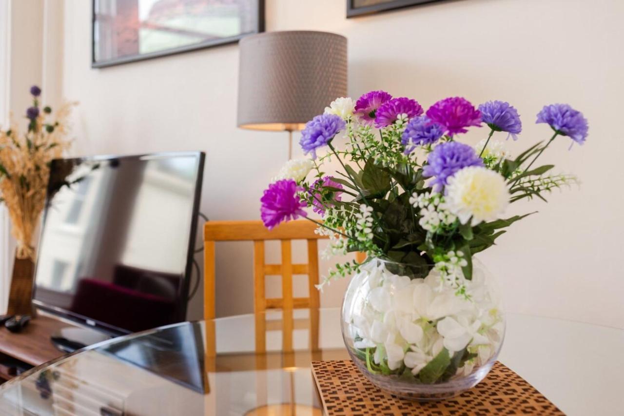 Cozy 2 Bedroom Apartment At Heart Of The Edimburgo Exterior foto
